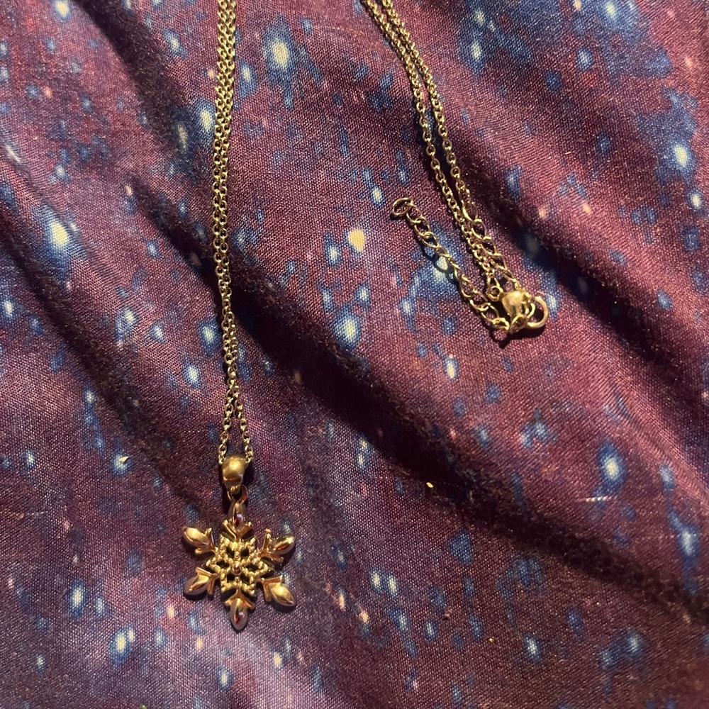Snowflake necklace sterling silver